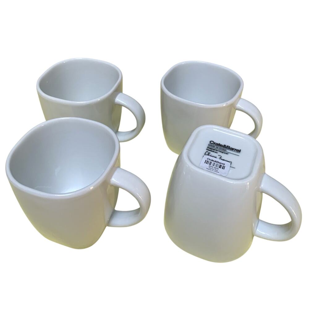 Crate & Barrel Maddie Mugs set of 4 designed by Olivia Barry (discontinued) New